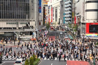 Shibuya geçerken, tokyo