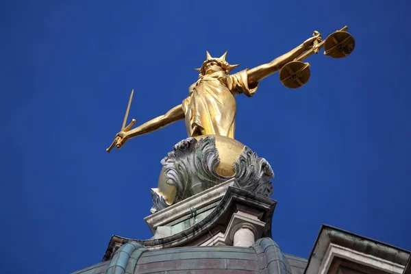 Estatua de la justicia, Reino Unido — Foto de Stock