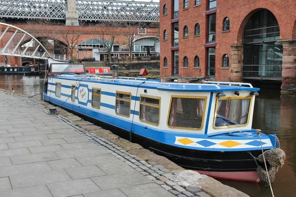 Narrowboat Manchester, Wielka Brytania — Zdjęcie stockowe