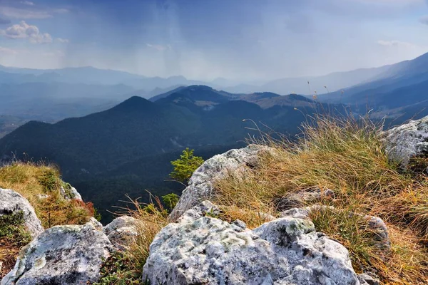 Romania hiking trail — Stock Photo, Image