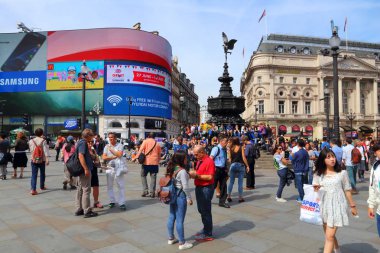 Piccadilly circus, Londra