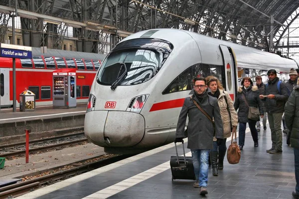 Tren de Frankfurt Station — Foto de Stock