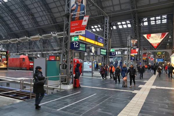 Frankfurt Hauptbahnhof İstasyonu — Stok fotoğraf