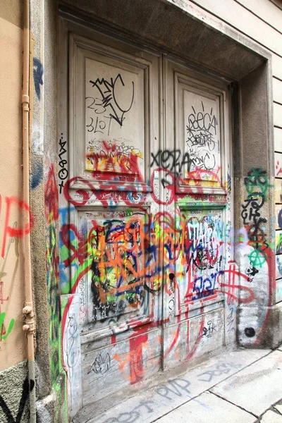 City graffiti problem — Stockfoto