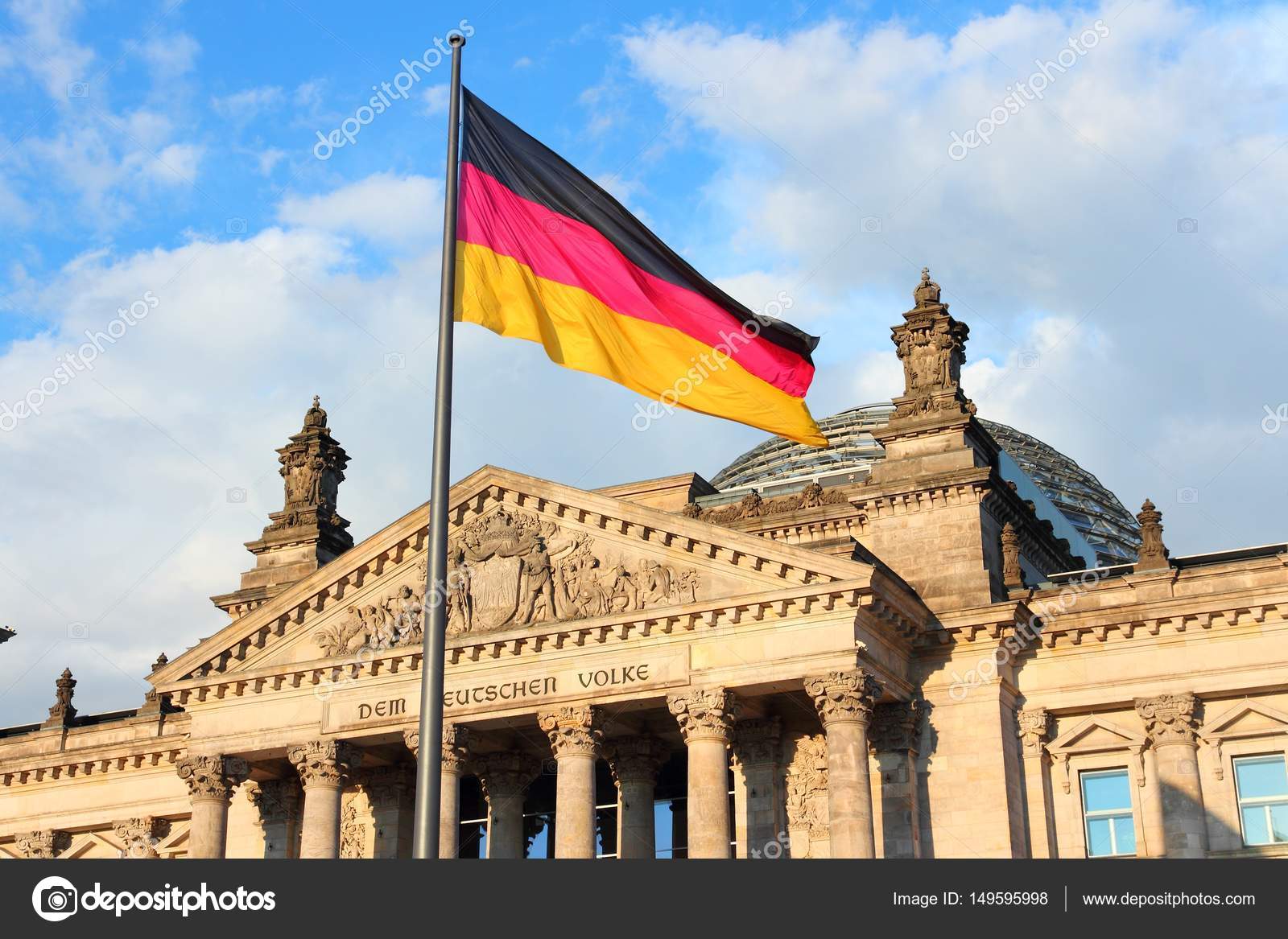 Resultado de imagem para alemanha capital bandeira
