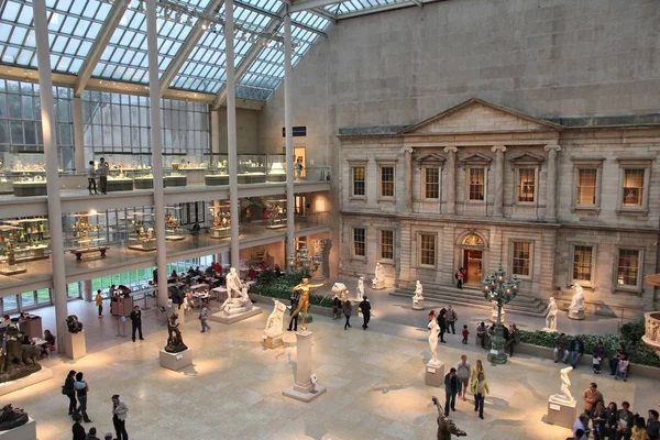 Museumsbesucher, New York — Stockfoto