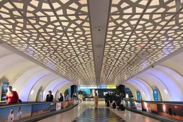 Abu Dhabi airport — Stock Photo, Image
