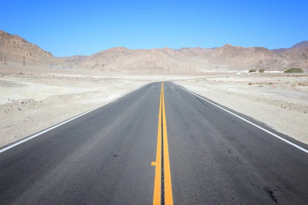 모하비 사막도로 — 스톡 사진