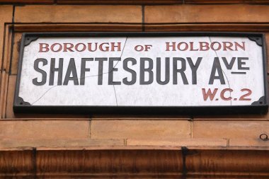 Shaftesbury Avenue işareti