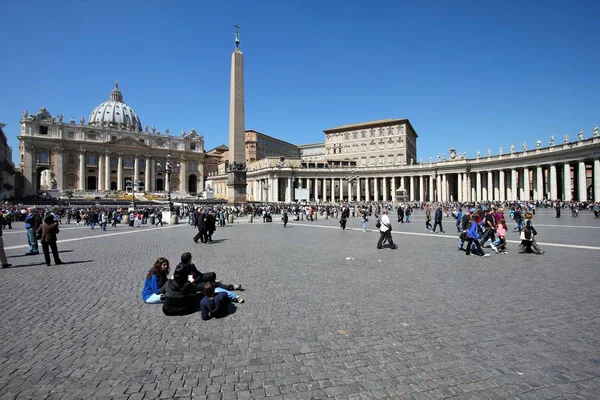 Saint Peter's Square — Stock Photo, Image