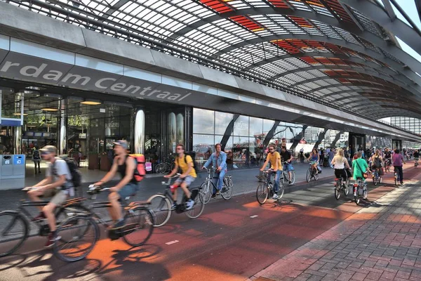 オランダ アムステルダム中央駅 — ストック写真