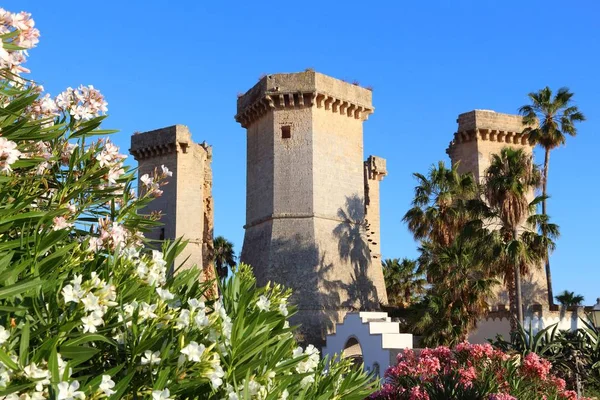 Apulia landmark - starej architektury — Zdjęcie stockowe