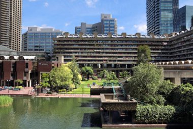 Londra'da Barbican Emlak