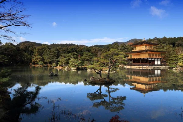 Kinkakuji gouden paviljoen - Japan — Stockfoto