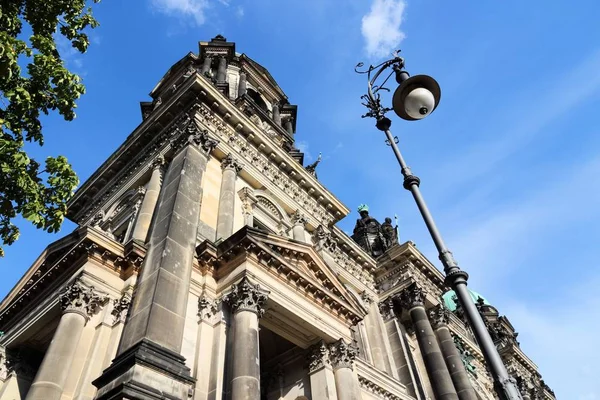 Berlin Cathedral byggnad — Stockfoto