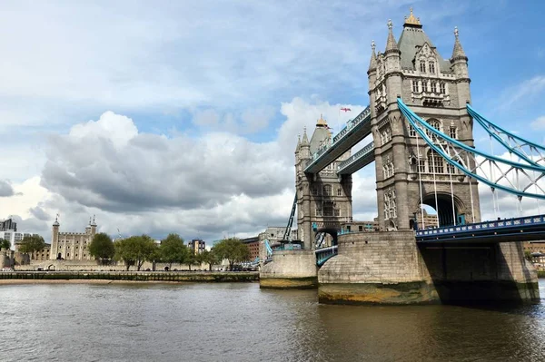 Tower bridge, Londen — Stockfoto