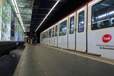 Barcelona metro treni