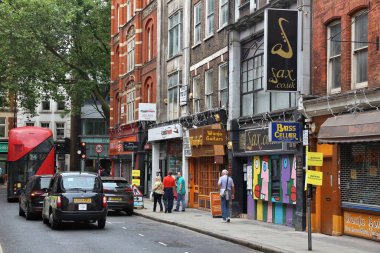 Denmark Street alışveriş