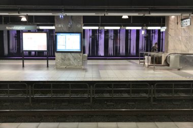 Brüksel Metro İstasyonu