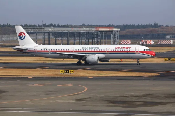 China Eastern Airbus A321 — Stock Photo, Image