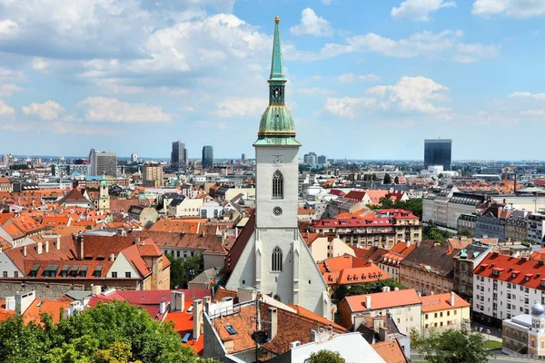 Skyline di Bratislava città — Foto Stock