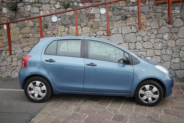 Ekonomi araba - Toyota