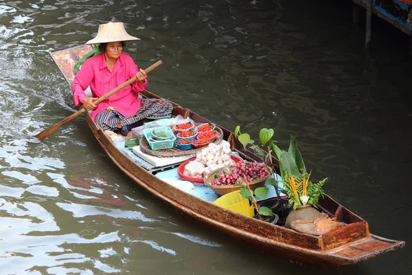 Drijvende markt in Thailand — Stockfoto