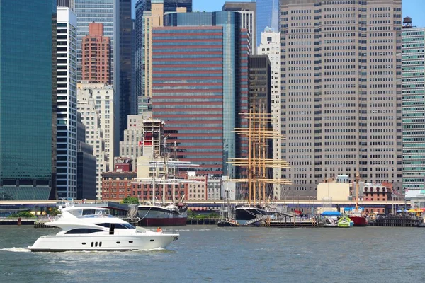 East River Manhattan — Foto Stock