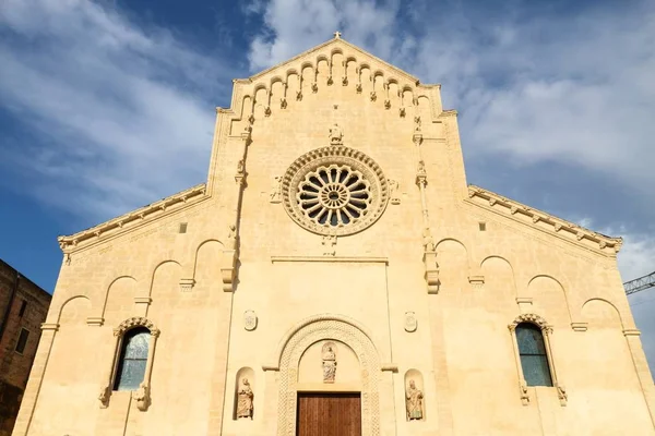 Katedra w Matera - miasto we Włoszech — Zdjęcie stockowe