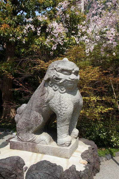 Komainu statue in Japan — Stock Photo, Image