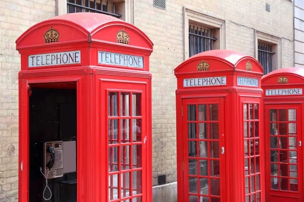 Лондонский телефон, Великобритания — стоковое фото