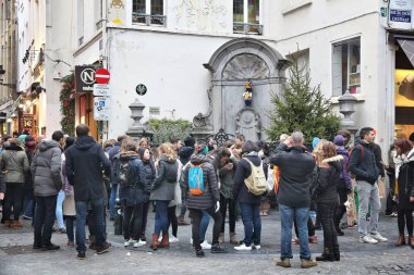 Brüksel peeing heykeli