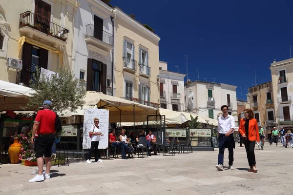 Bari Italien Mai 2017 Menschen Besuchen Die Altstadt Von Bari — Stockfoto