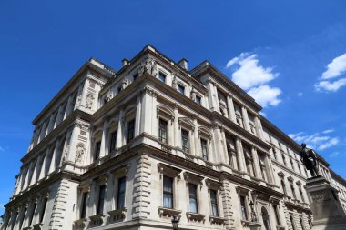 Toplum Bina, Londra