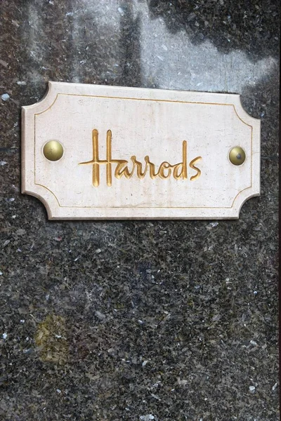 London Harrods tecken — Stockfoto