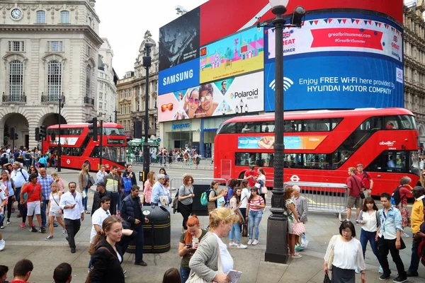 Piccadilly Circus, London — Stockfoto
