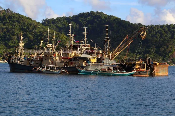 Filipinas navios de pesca — Fotografia de Stock