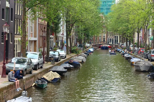 Groenburgwal Kanal, Amsterdam — Stockfoto