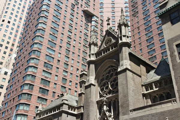 맨해튼 가톨릭 교회 — 스톡 사진