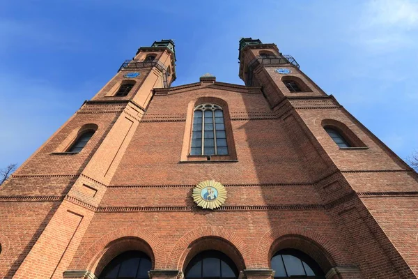 Basiliek in Piekary Slaskie — Stockfoto