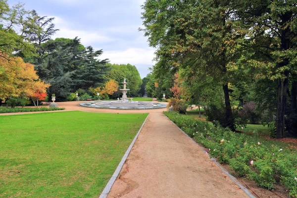 Jardins de Madrid Sabatini — Fotografia de Stock