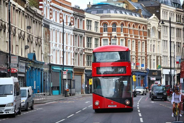 런던 새로운 Routemaster — 스톡 사진