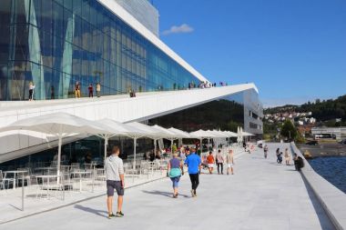 Oslo opera binası