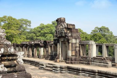 Kamboçya - Baphuon Tapınağı