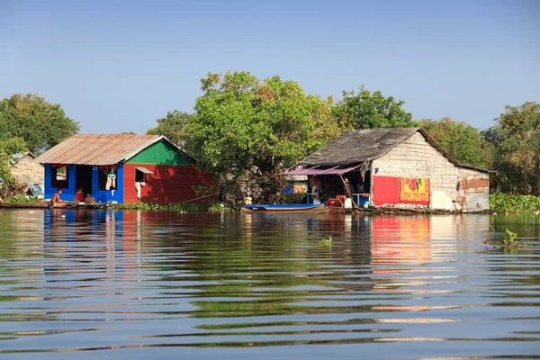 Cambodia floating village — Stock Photo, Image