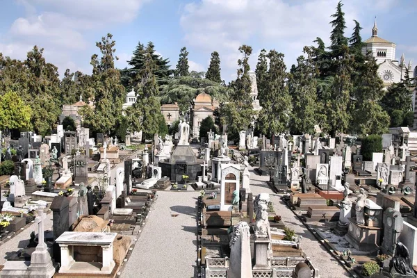 Cimitero Monumentale, Milan — Stock Photo, Image