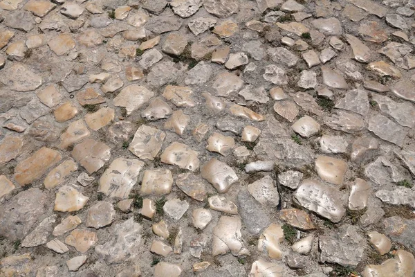 石灰石鹅卵石的街道 — 图库照片