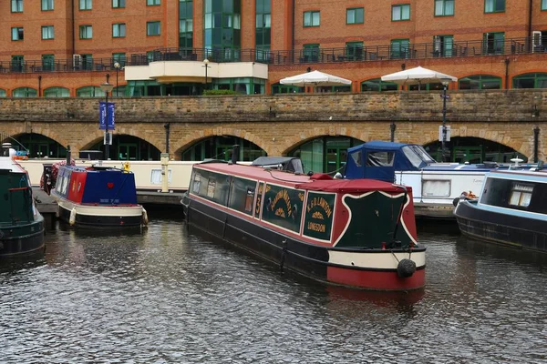 Narrowboats in Sheffield — Stock Photo, Image