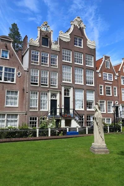 阿姆斯特丹的Begijnhof — 图库照片
