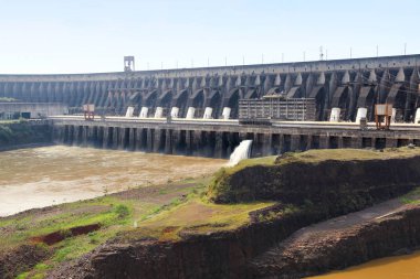 Itaipu Barajı, Brezilya